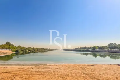 Corner | Big Plot | Nature Friendly Environment