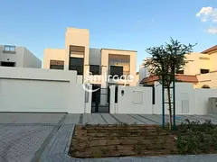 Single Row | Spacious 4BR Villa |Premium Location