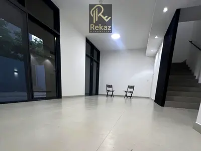 First Tenant || Middle Unit || Ready to move