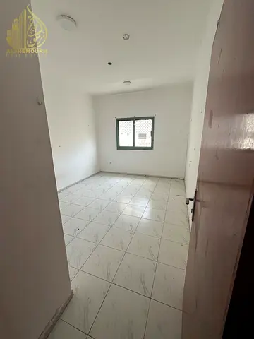 Spacious 2-Bedroom Apartme/1200 sqft/balcony