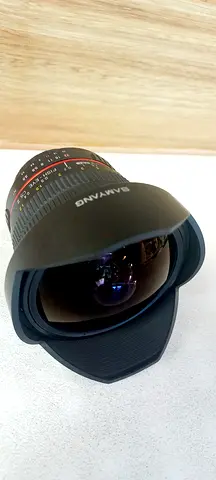 Samyang 8mm f/3.5 HD Fisheye Lens for Nikon in excellent condition