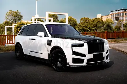 Rolls-Royce Cullinan upgrades new MANSORY body kit headlight wheel hood exhaust