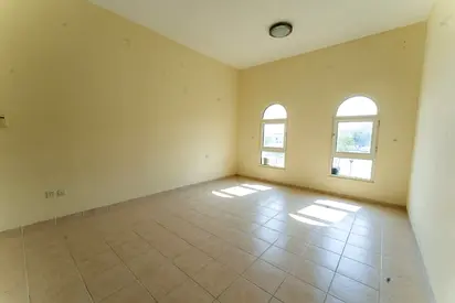Close To Metro | Vacant | Prime Location