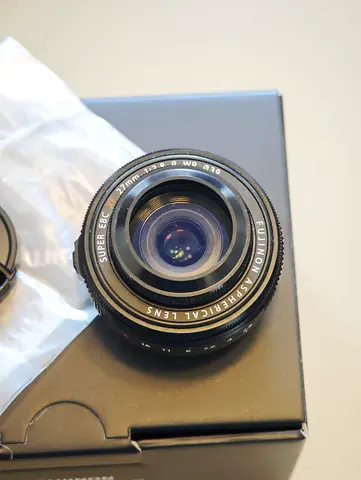 Fujifilm XF 27mm f/2.8 WR Pancake Lens — Excellent Condition
