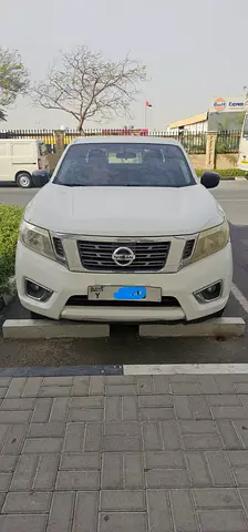 Nissan Navara SE