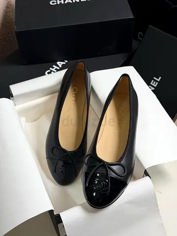 CHANEL WOMEN SHOES 👟