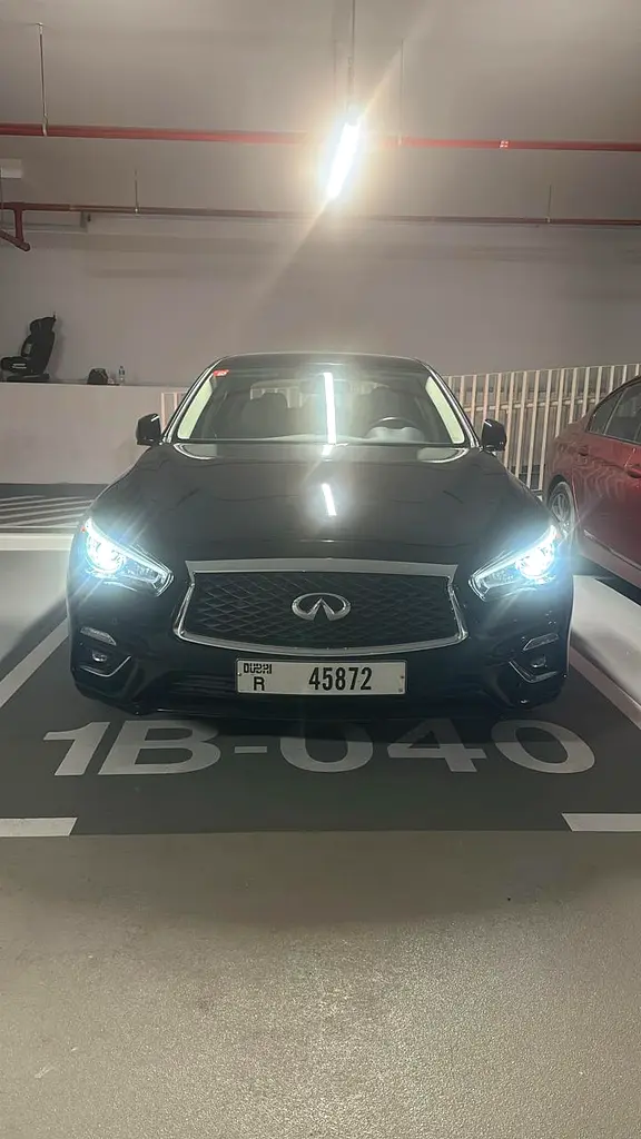 Infiniti Q50 2018 — photo 1 of 7