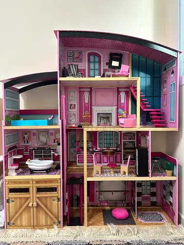Doll House