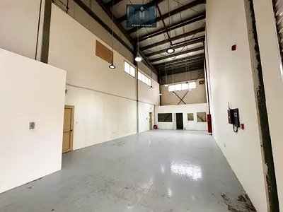 1,545 SQFT Insulated Warehouse with Office – High Ceiling & 32KW Power Capacity