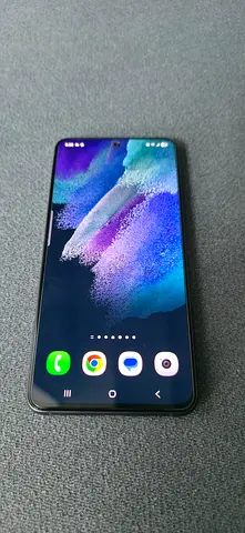 Samsung Galaxy S21 FE 256GB – Excellent Condition – No Scratches