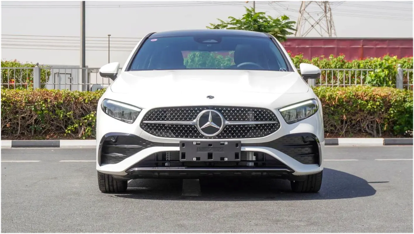 Mercedes-Benz A-Class 2025 — photo 1 of 18