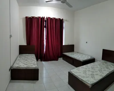 Executive Bedspace for Men - 1600, 3 persons only in room