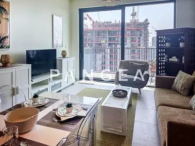 Available Now | High Floor | 10 Days Free