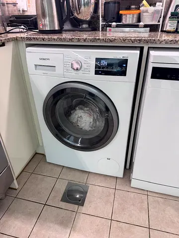 Siemens iQ500 Front Loading Washer 8kg WD15G46SGC Silver Dryer 5kg FREE DELIVERY +WARRANTY