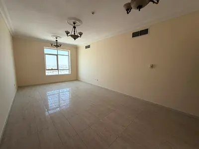 تكييف مجانا-غرفتين وصاله-مساحات كبير-تاور عائلي-مطبخ امريكي-3حمام-4شيكات-تامين شيك-موقع مميز-قريبه علي مخرج دبي