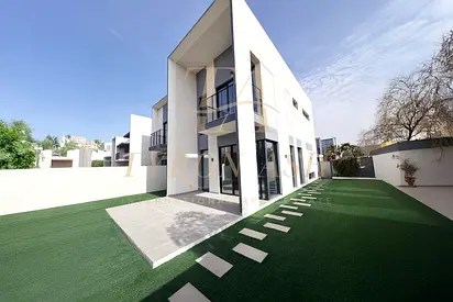 BRAND NEW | VACANT | PRIME LOCATION