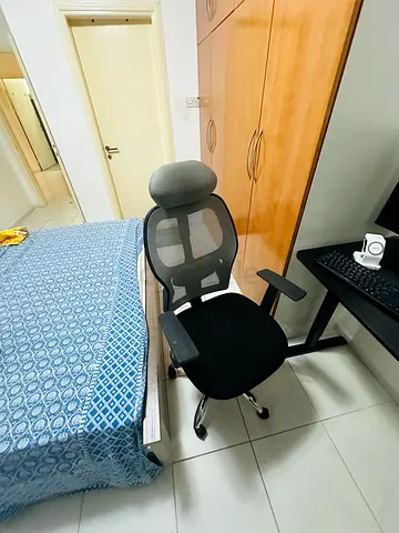 Height adjustable desk and Ergonomic Office Chair with Headrest — Good Condition