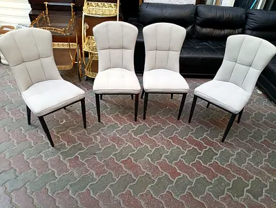 Set of 4 gray Upholstered Dining Chairs with Black Legs
