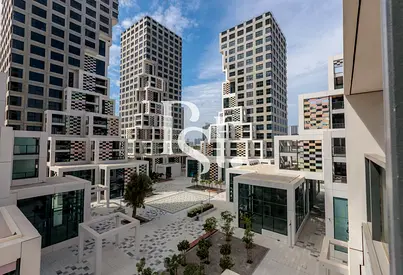 Spacious Unit | Modern Lifestyle | Prime Location