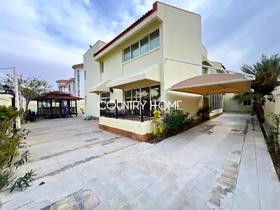 Luxury 5BR Villa with Garden and Gazebo