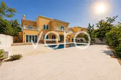 Exclusive | Pool | Vacant 1st May | 5BR Ensuite