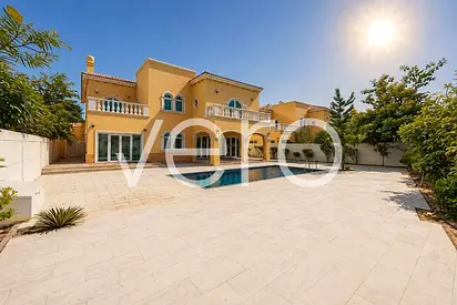 Exclusive | Pool | Vacant 1st May | 5BR Ensuite