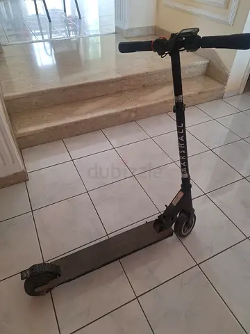 Used Marshall kick scooter — sturdy urban commuter scooter-Needs Battery Replacement