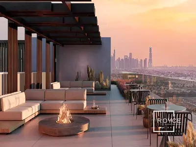 Interstellar Tower: Elevated Urban Lifestyle