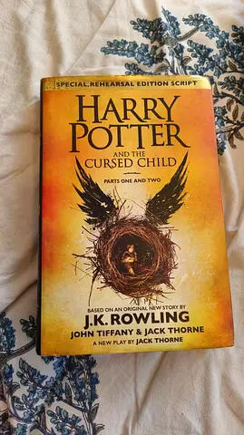 Harry Potter and the Cursed Child (Special Rehearsal Edition Script) - Parts One and Two