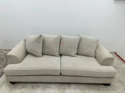 Selling the one brand Kingston 3 seater sofabed
