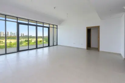 Luxury 3BR | Golf View | Huge Balcony | Vida Hills