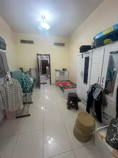 Shared Accommodation Available in Barsha 1 at Negotiable Price