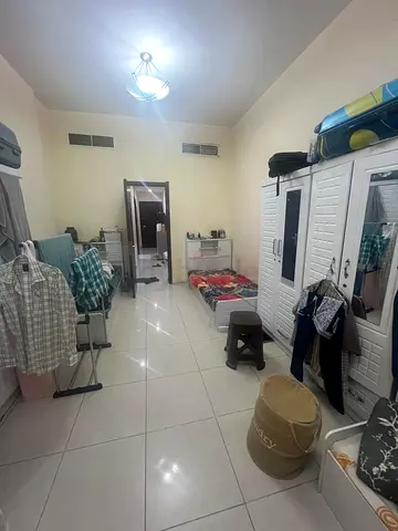 Shared Accommodation Available in Barsha 1 at Negotiable Price