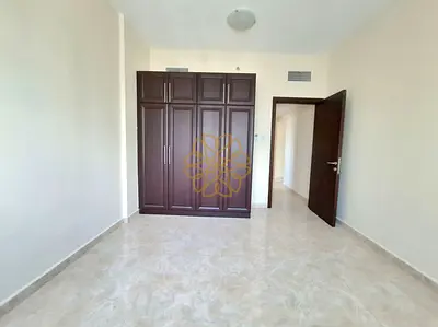 Hot offer 2bhk 40k 6 apartment