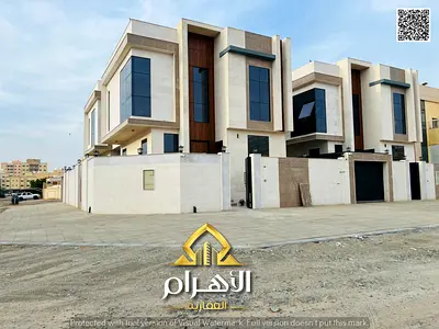 Villa directly from the owner, custom finishing, on a main street, close to all services, freehold ownership for all nationalities, no down payment, i