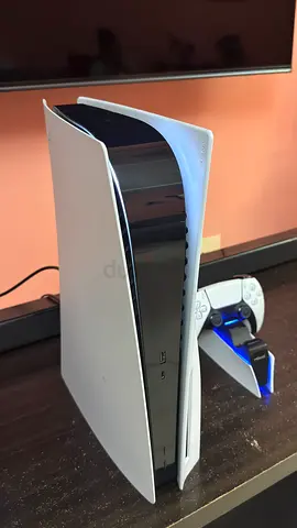 PlayStation 5 Disk (PS5) + Controller + Charging Dock – Excellent Condition