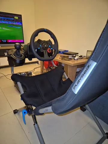 Logitech G Racing Wheel with Pedals and Seat - Complete Set + ASUS TUF GAMING PC 27