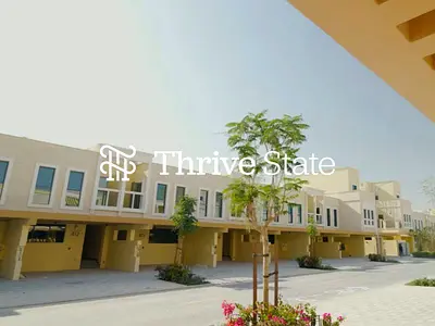 تاون هاوس من 5 غرف نوم | داماك لاجونز في مالطا | تراسات متعددة