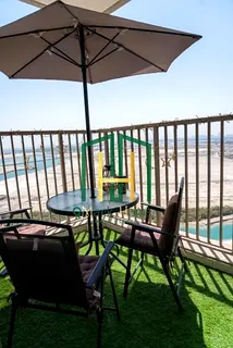 Bright Furnished Unit | Canal View | Balcony