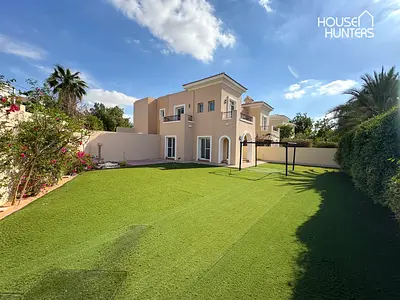 Huge Plot | Vacant | Good condition | 4 Bedrooms