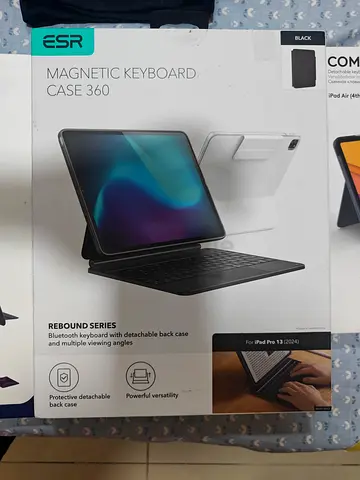 esr MAGNETIC KEYBOARD CASE 360 for ipad pro 13 (m4 ,m5 )