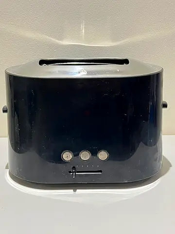 Black 2-Slice Toaster - Working Condition