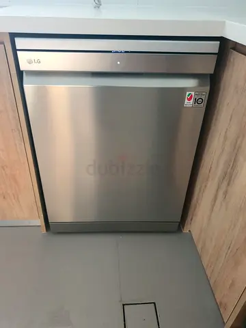 LG Stainless Steel Dishwasher 3 Racks - Excellent Condition