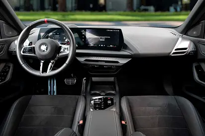 صورة 8 لـ 2025 BMW 2-SERIES