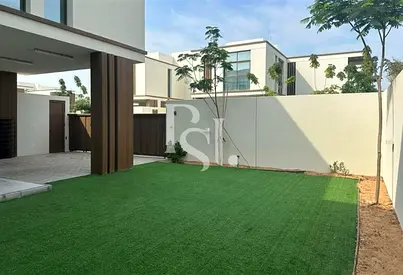 Single Row Corner | Landscape Ready | Vacant