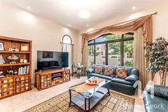 Vacant 20th May | Single Row | Mid Unit