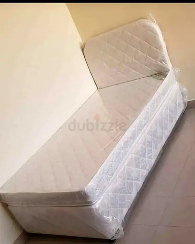 Single bed with mattress (good condition) - ready to use