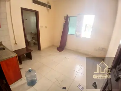 specious studio JUST IN 15K