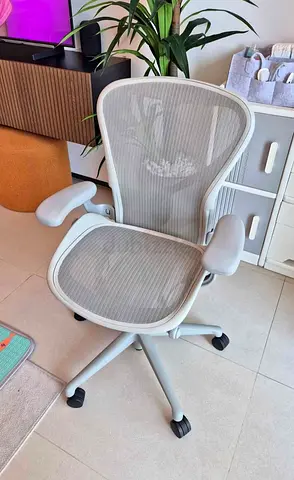 Adjustable Remastered V2 Version Herman Miller Aeron Chair Mineral Size C