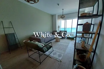 VOT | Upgraded | Balcony | Fully-Furnished